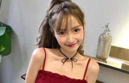 和女生主动聊天说啥?才能吸引到她 和女生主动聊天说啥?才能吸引到她第3张